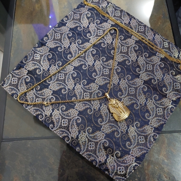 18K Gold Plated Egyptian Pharoah Pendant Necklace Cubic Zircon Crystals - Picture 4 of 9